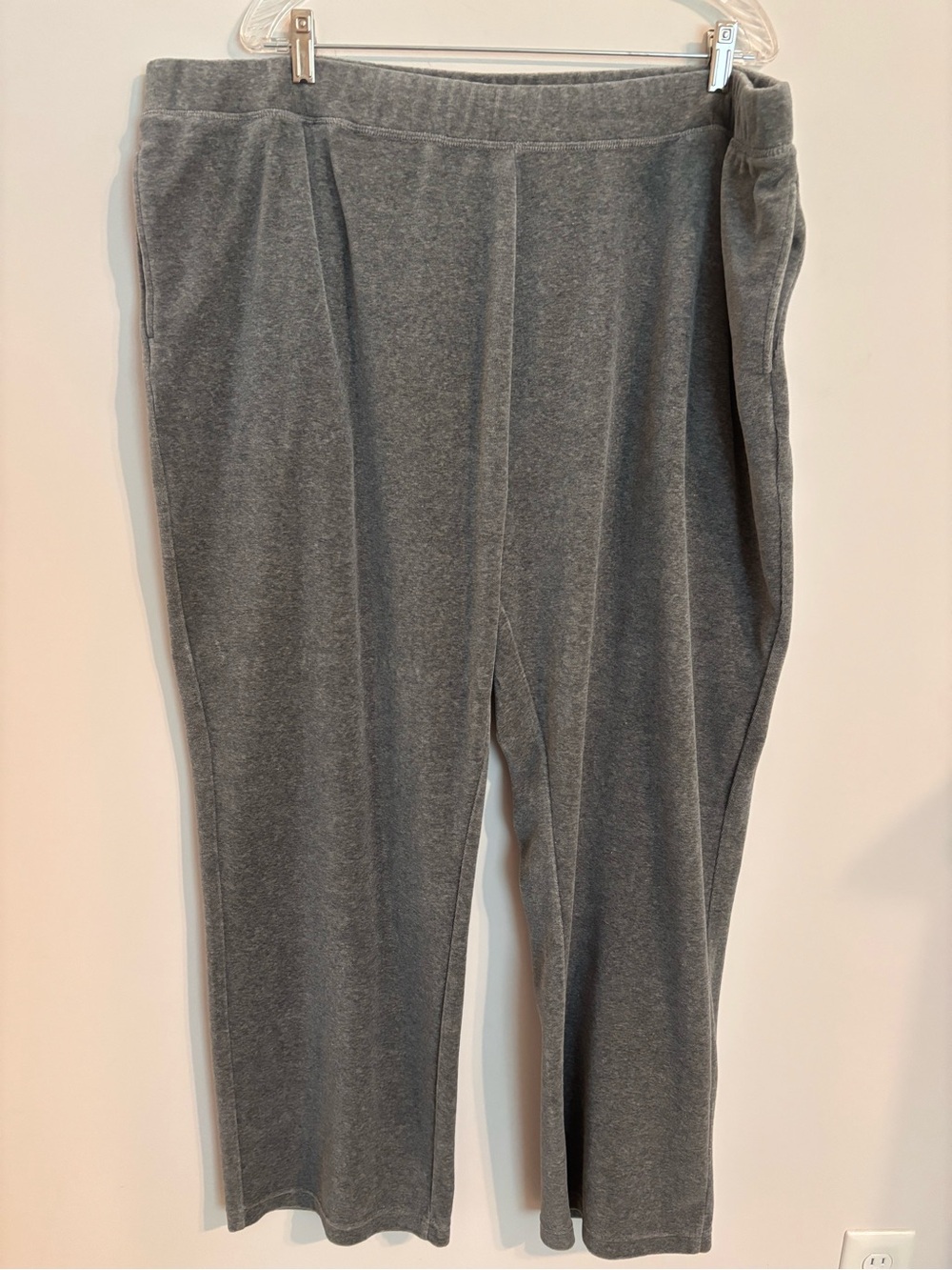 D & Co. Active EUC Gray Velour zip vest & pant Set - Picture 10 of 14